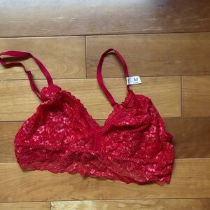 Victoria's Secret Red Lace Bralette NWT size M